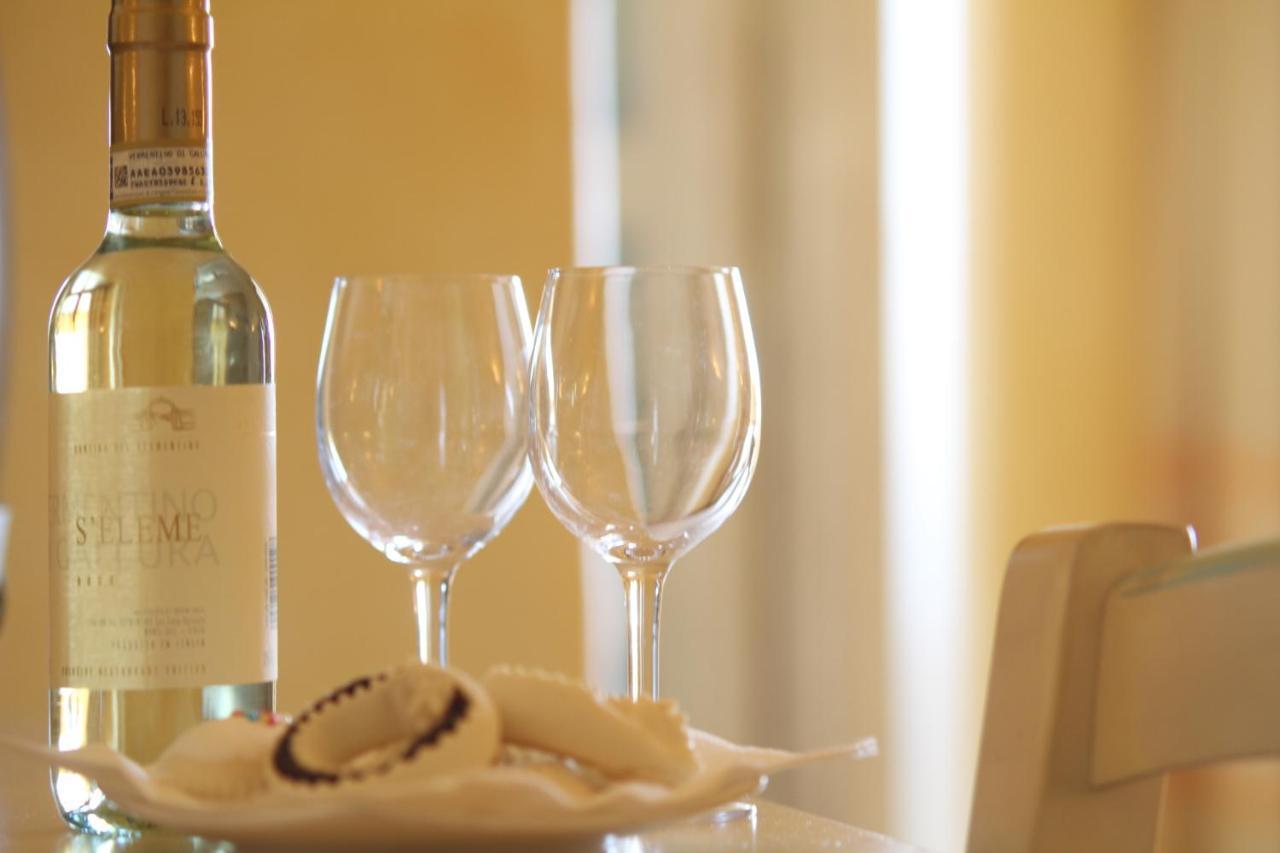 Hotel Lu Pitrali San Teodoro  Zewnętrze zdjęcie