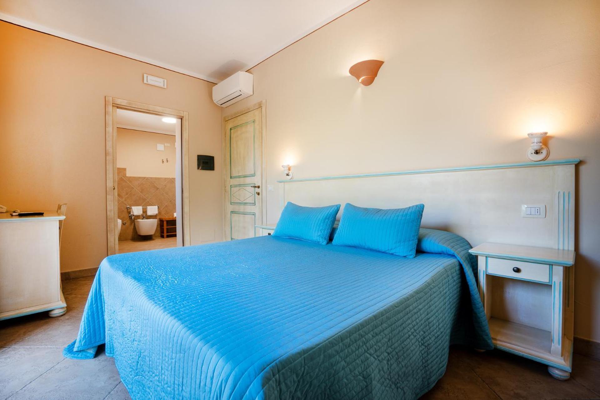 Hotel Lu Pitrali San Teodoro  Zewnętrze zdjęcie