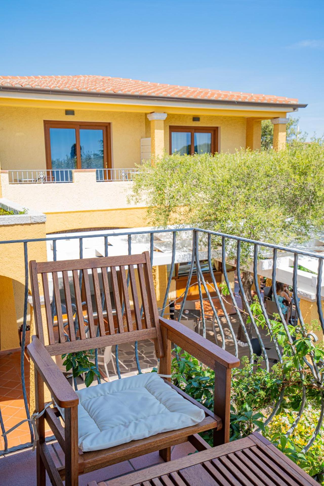 Hotel Lu Pitrali San Teodoro  Zewnętrze zdjęcie