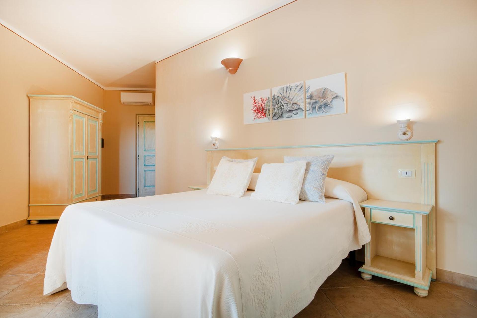 Hotel Lu Pitrali San Teodoro  Zewnętrze zdjęcie